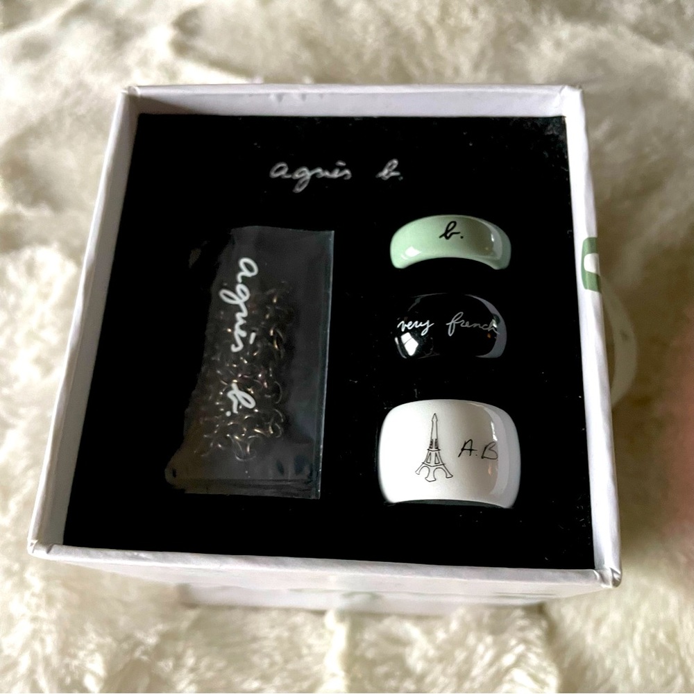Agnes b necklace set